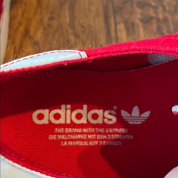 Adidas Gazelle Men's Red and White Striped Sneakers Size 8.5 Excellent Condition - Picture 8 of 10